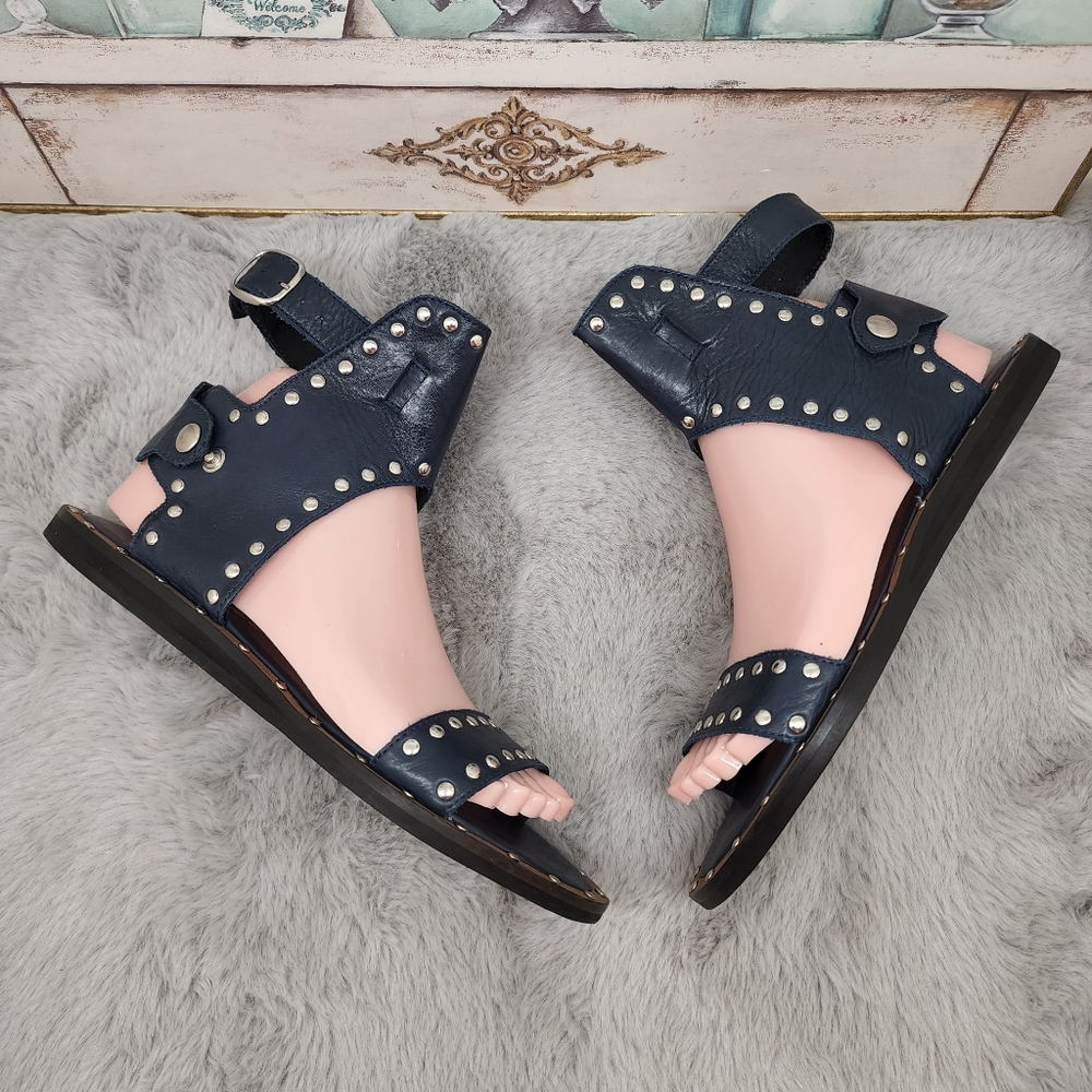 Dénouée sandals with rivets